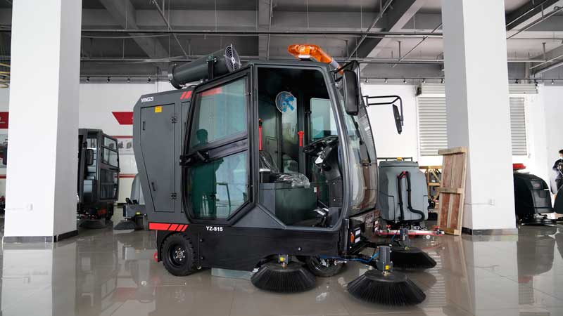 一臺小型清掃車大概多少錢？都有哪些功能？