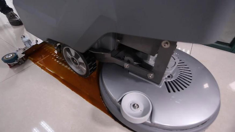 地板洗地機(jī)，投資還是費(fèi)用？