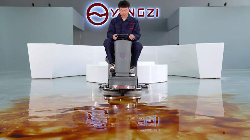 使用合適的自動(dòng)洗地機(jī)簡化地板清潔