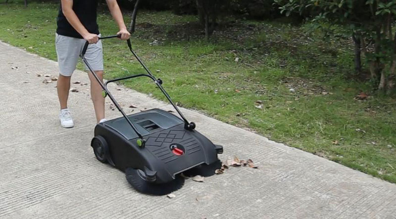 手推式掃地機(jī)和駕駛式掃地機(jī)哪個好