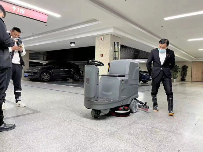 地庫(kù)洗地車多少錢(qián)