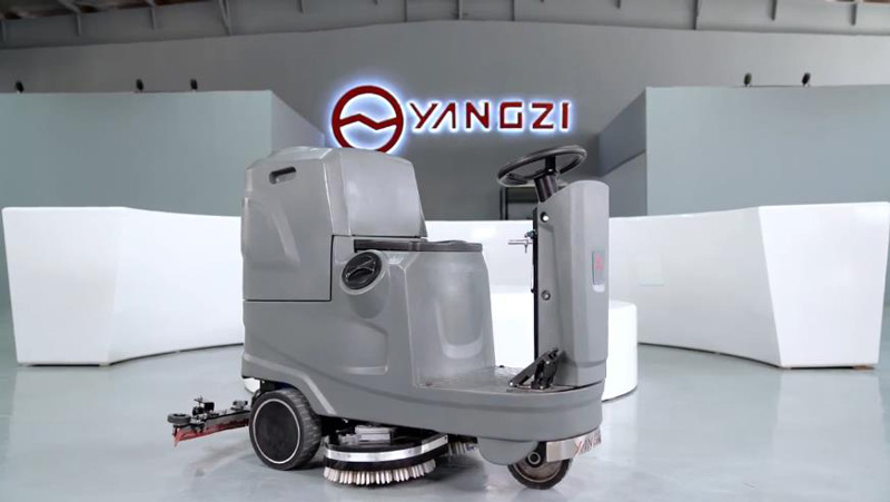 商業(yè)地板清潔中最常見(jiàn)的故障